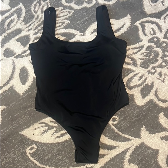 PINK Victoria's Secret Black Sleek One Piece Swimsuit - Picture 1 of 5